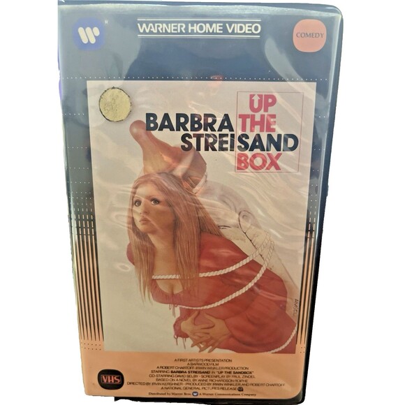 Barbra Streisand Up The Sand Box VHS Hard Clam Shell 1972 - Picture 2 of 6